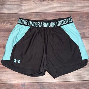 Women’s Under Armour Small Shorts